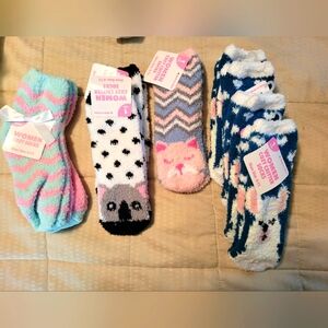 Lot of womens cozy socks
